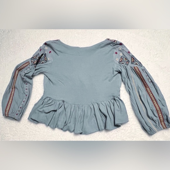 Free People NWT Medium Aria Embroidered Crochet Top in Lagoon Combo - Picture 7 of 10